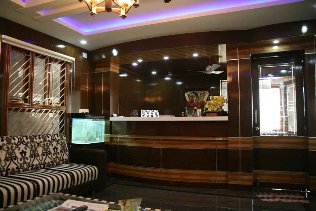 Kvp Inn Tirupati Eksteriør bilde