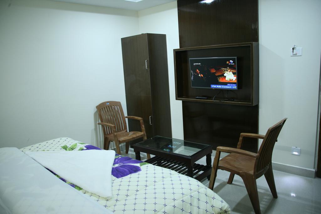 Kvp Inn Tirupati Eksteriør bilde