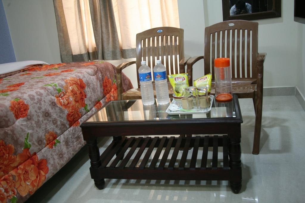 Kvp Inn Tirupati Eksteriør bilde